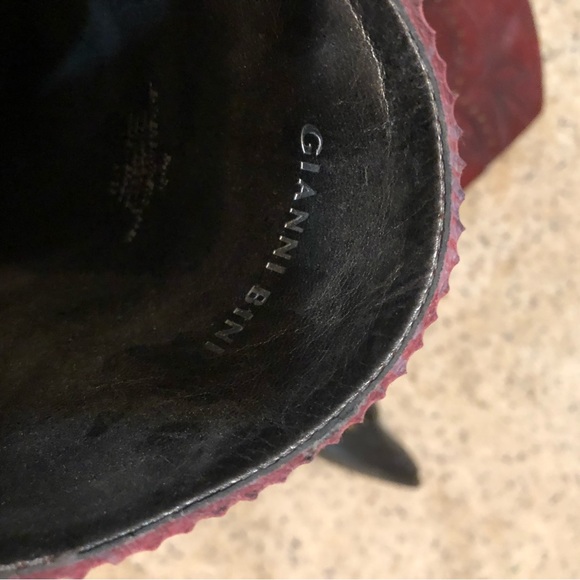 Beautiful boots - Picture 9 of 10